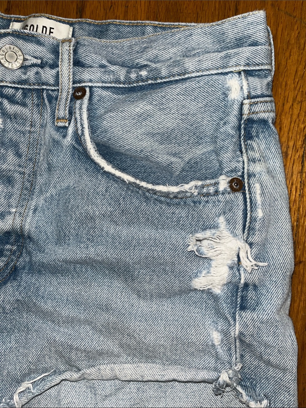 Agolde Parker Button Fly Distressed Blue Denim Shorts Size 24 - Picture 6 of 12